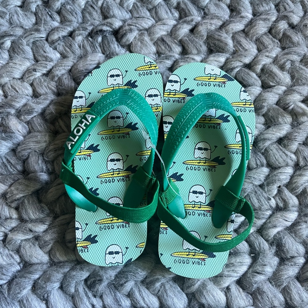 SoHa Keiki Aloha Green Sandals with Printed Good Vibes 😎 Pattern